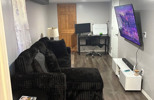 Clifton Casa | Comfortable Modern Style Private Studio Apartment
