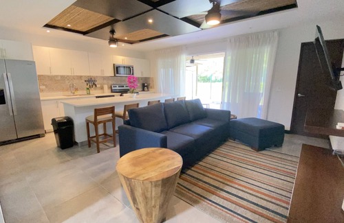Cerro Plano Casa | Modern Pura Vida Luxury - One finest homes, private pool. Upscale gated safe