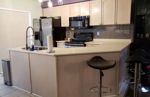 Meadowvale Village Casa | Modern - Quiet - Classy - Safe