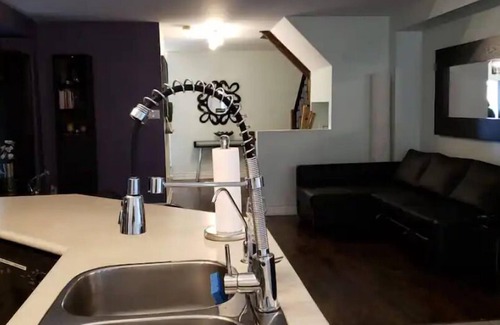 Meadowvale Village Casa | Modern - Quiet - Classy - Safe