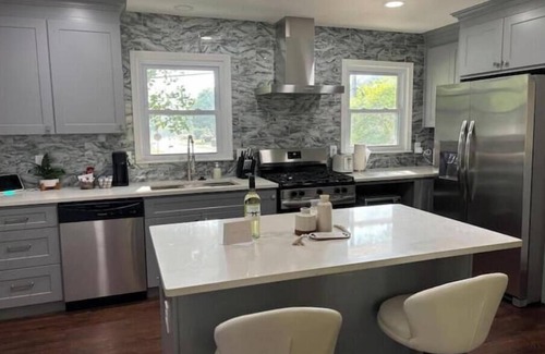 Marietta Casa | Modern Ranch in West Cobb in Upscale Neighborhood
