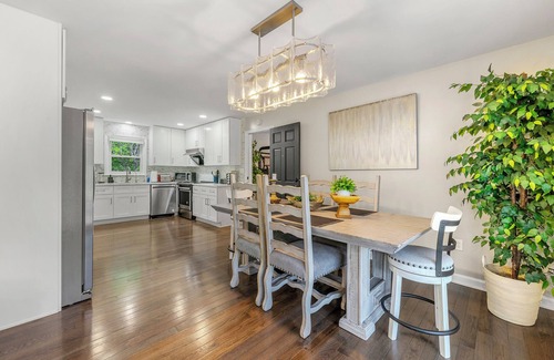 Gainesville Casa | Modern Rancher on Lake Lanier in Gainesville