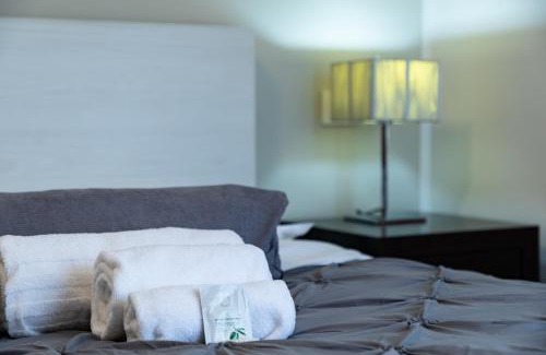 Sud-Ovest Apartamento | Modern Red Flat in Verona