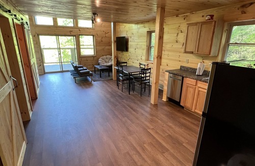 Reliance Cabina | Modern Reliance Cabin