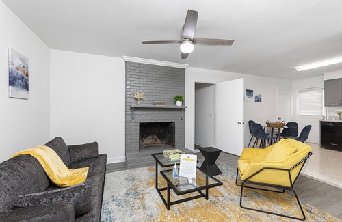 Hidden Valley Casa | MODERN REMODEL short drive to Queen City's best!