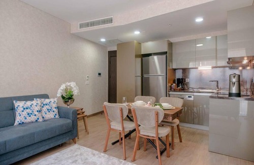 Mustafakemalpasa Apartamento | Modern residence in a complex with pool
