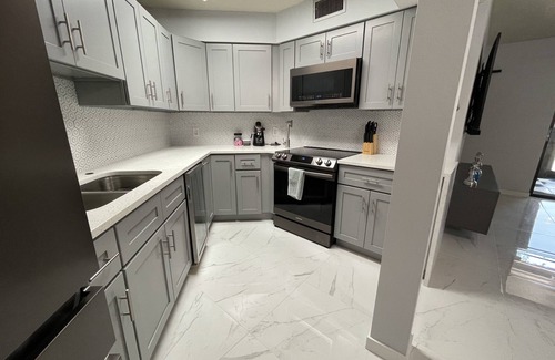 Ventura Condominio | Modern Resort-Style Stay