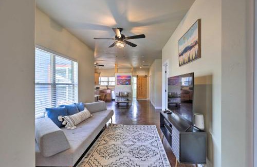 Williams Casa | Modern Retreat 3 Blocks to Dtwn Williams and Rte 66