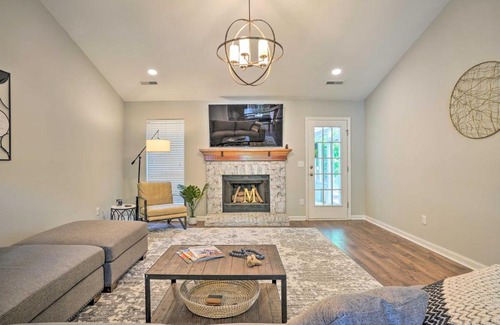 Mount Pleasant Casa | Modern Retreat - 4 Miles to Isle of Palms Beach!