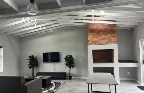 Jeffreys Bay Casa | Modern Retreat in Jeffreys Bay