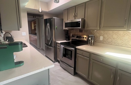 Green Valley Casa | Modern Retreat in Green Valley. Community Pool and Hot Tub a block away!