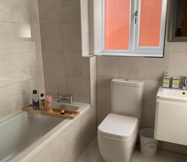 Seisdon Casa | Modern Room Stay