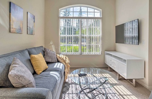 Royal Palm Beach Casa | Modern Royal Palm Beach Home 14 Mi to Beaches