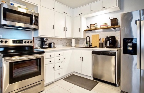 Central Oklahoma City Apartamento | Modern Rustic 3 -bedroom 2 Bathrooms Carport