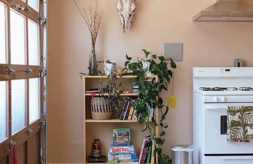 Canoncito Casa | Modern Rustic Charm for Nature Connection and Inspiration