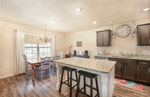 Gentry Casa | Modern-Rustic Gem near Bentonville & Fayetteville