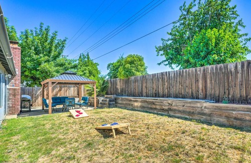 Sacramento Casa | Modern Sacramento Home with Yard 12 Mi to Dtwn