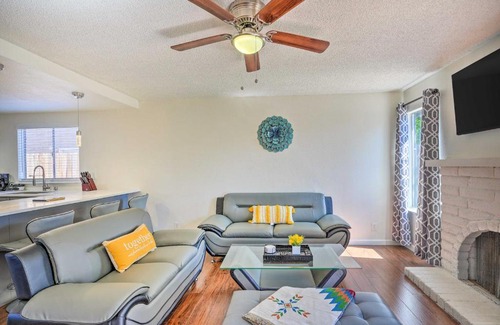 Sacramento Casa | Modern Sacramento Home with Yard 12 Mi to Dtwn