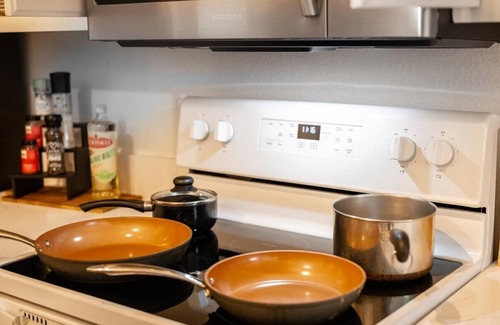 Temple Casa | Modern Sanctuary Getaway Minutes Away From Major Shopping Areas in Central TX