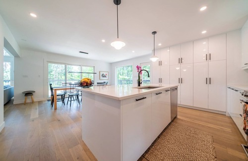 North Frontenac Cabaña | Modern Scandinavian-Influenced Waterfront Cottage in North Frontenac