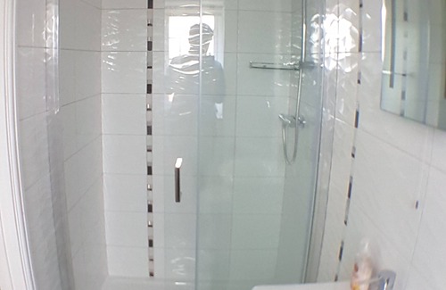 Harlyn Casa | Moderna cabaña junto al mar, que admite perros, a 200 metros de la playa en Harlyn Bay. nr Padstow