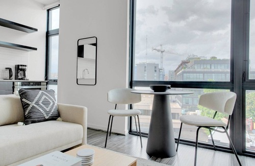 Shaw Apartamento | Modern Shaw 1BR w/ Gym, W/D & Rooftop, near U Street bars, by Blueground