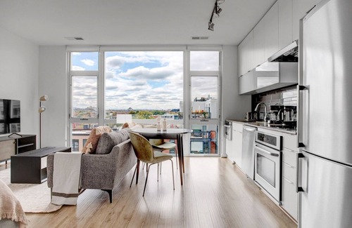Shaw Apartamento | Modern Shaw Studio w/ Gym & W/D, near Metro & U St Bars, by Blueground