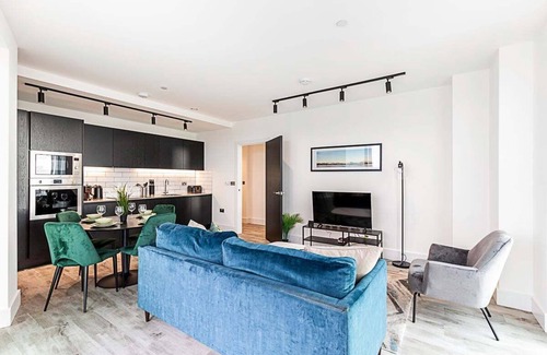 East Acton Apartamento | Modern Sky-High Flat In North Acton