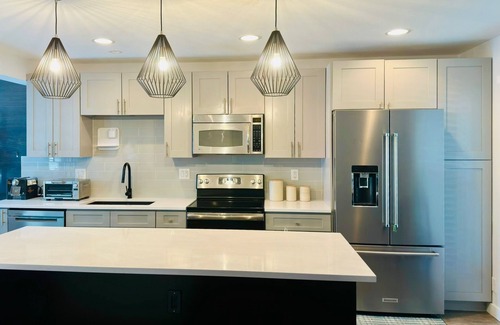 West Highland Casa | Modern Sloan's Lake Dream Home. Central Location - Pet Friendly!