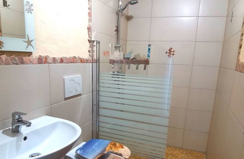 Huertgenwald Apartamento | pequeño apartamento moderno en la granja