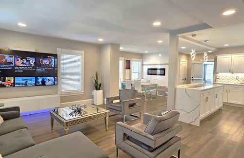 South Medford Casa | Modern Smart Home with EV charger Near Boston & Harvard, 0.7 miles to MBTA