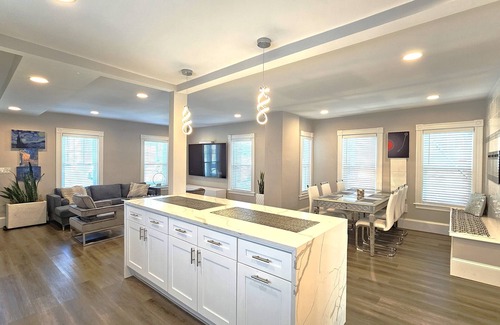 South Medford Casa | Modern Smart Home with EV charger Near Boston & Harvard, 0.7 miles to MBTA