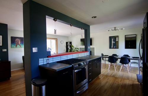 Martin Acres Casa | Modern SoBo 3-Bd with Office, Views; Near trails, dining, CU and Chautauqua