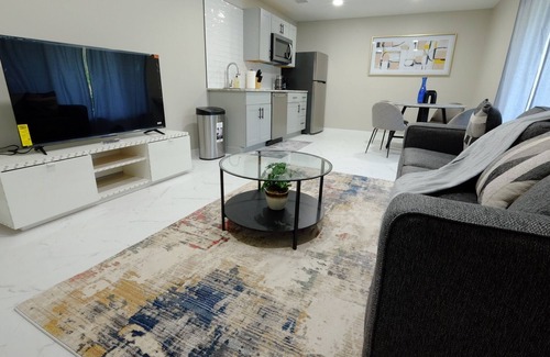 Altamonte Springs Casa | Modern, Spacious 1/1 + Bonus Room in peaceful Altamonte Springs; sleeps 4