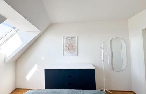 Floridsdorf Apartamento | Modern & Spacious 2BR Apartment with Balcony