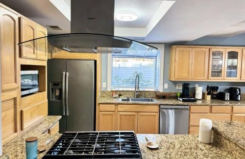 Moreno Valley Casa | Modern & Spacious Family and Friend 4B3B House