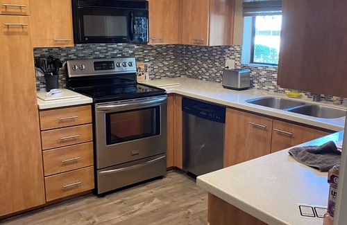 Canyon Corridor Apartamento | Modern, spacious, great location, fab pools
