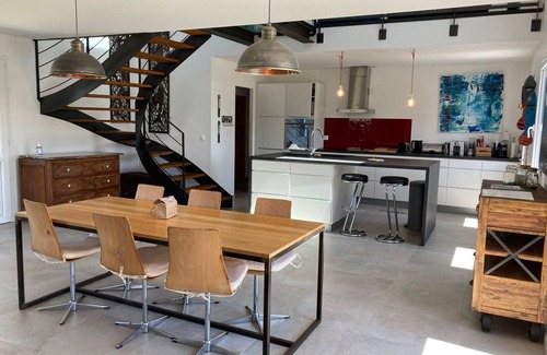 Bangor Casa | Espacio y modernidad cerca de la playa de Herlin