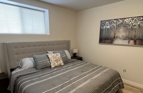 Red Deer Casa | Modern spacious suite, south end, pet friendly!