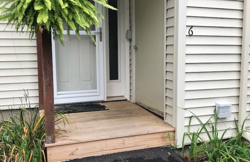 Essex Junction Condominio | Modern Spacious Townhouse