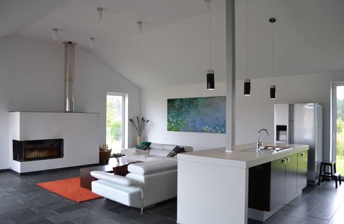 Bias Casa | Modern, spacious vacation home with garden, 5 minutes to the Atlantic Ocean