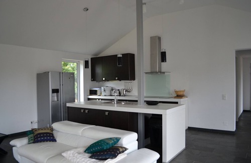 Bias Casa | Modern, spacious vacation home with garden, 5 minutes to the Atlantic Ocean