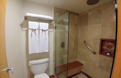 Cozumel Hotel | Modern Studio at Grand Park Cozumel with Pool & Spa