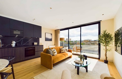 St. Pancras and Somers Town Apartamento | Modern St Pancras Apartment with Large Balcony