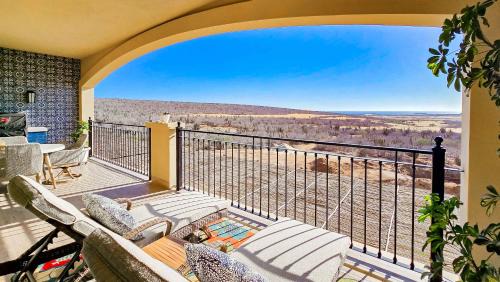 Los Cabos Apartamento | Modern Stay Pool Terrace BBQ Resort Amenities