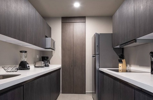 Monterrey Apartamento | Modern Stay w/ Pool, Balcony & Mountain Views