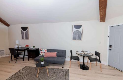 Huntsville Apartamento | Modern Studio Apartment near Merrimack Park