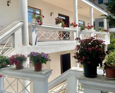 Tirana Apartamento | Modern Studio Apartment in a Villa - Tiranë