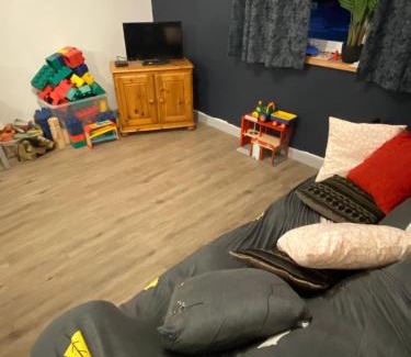Longtown Apartamento | Modern studio apartment set beneath the black mountains A stones throw from the offas dyke path