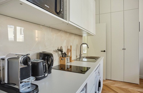 Quartier de la Plaine-de-Monceaux Apartamento | Modern Studio Arc de Triomphe Monceau